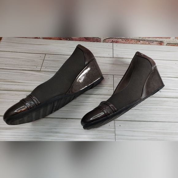 Life Stride soft system women's wedge heeled shoes size 9. - Picture 8 of 12